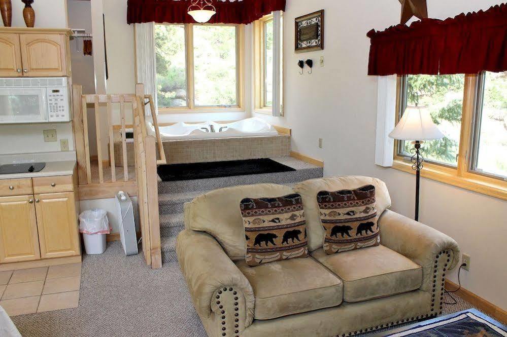 אסטס פארק Sunnyside Knoll Resort מראה חיצוני תמונה